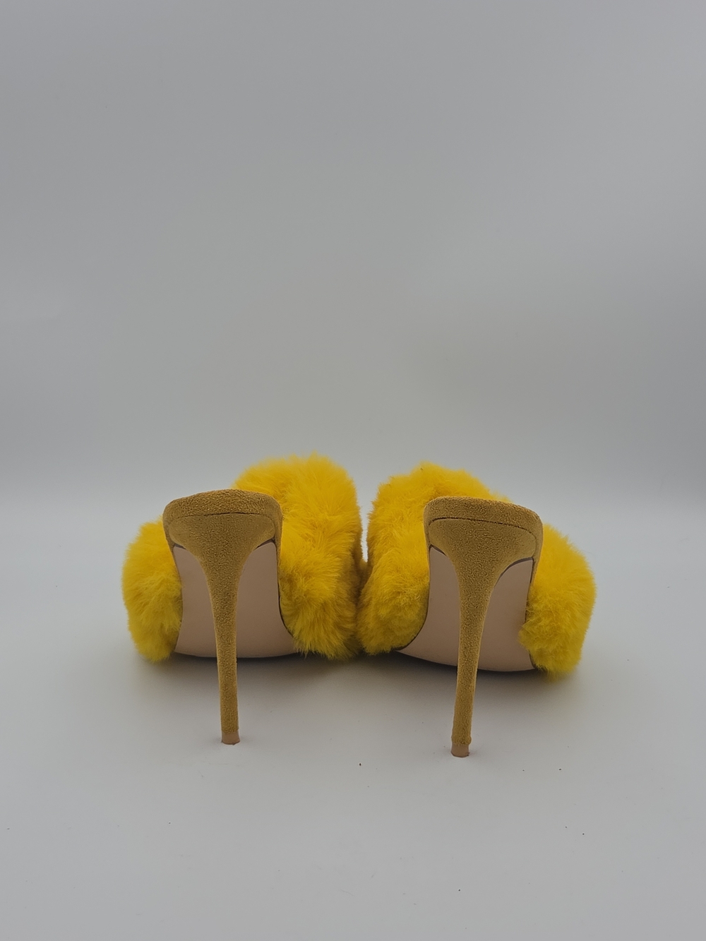 Cape Robbin Yellow Fuzzy Slide Mules Size 8 - Picture 3 of 12